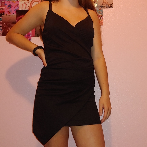 Black tight dress - Picture 2 of 2